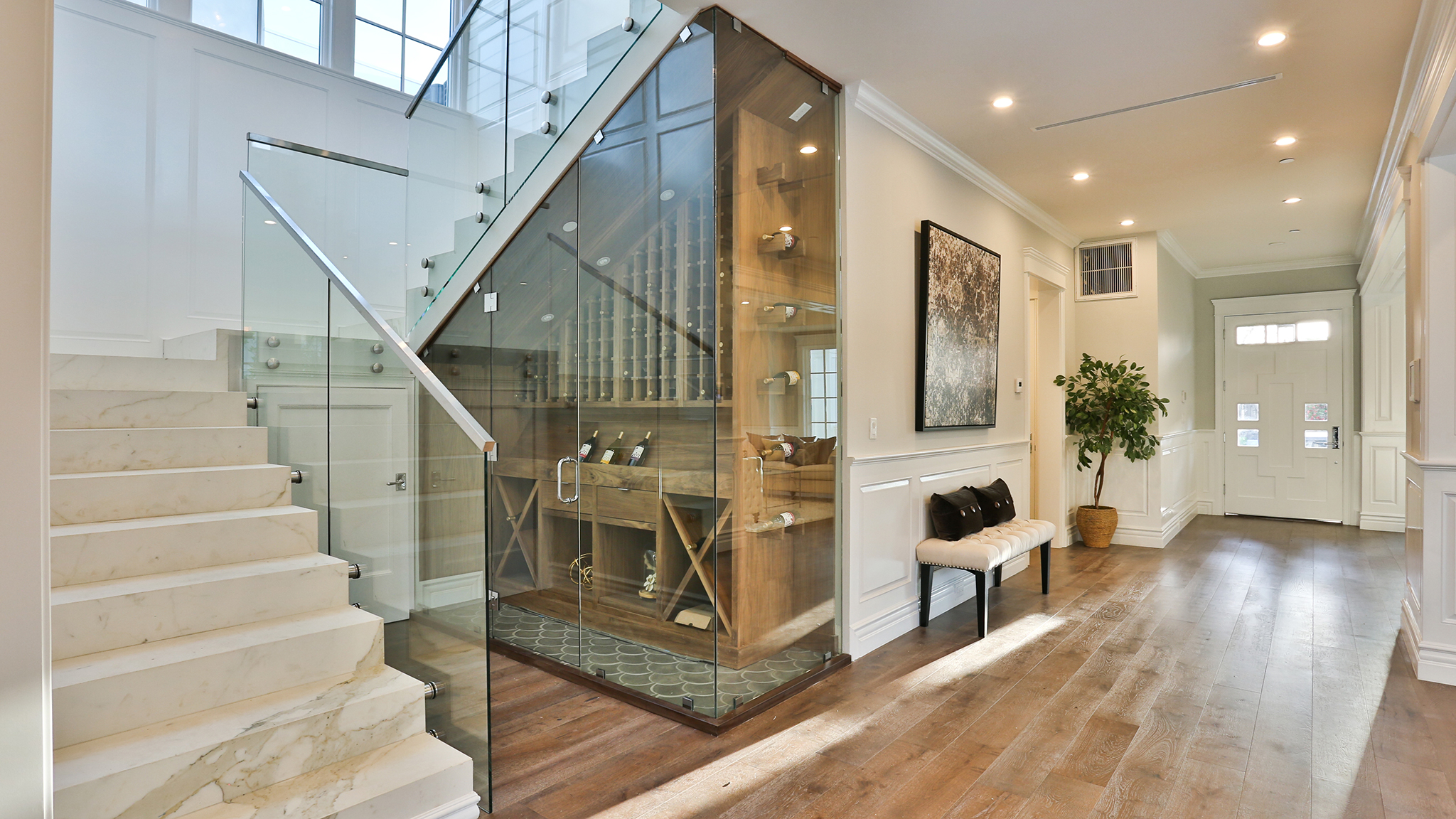 Bright property gallery image
