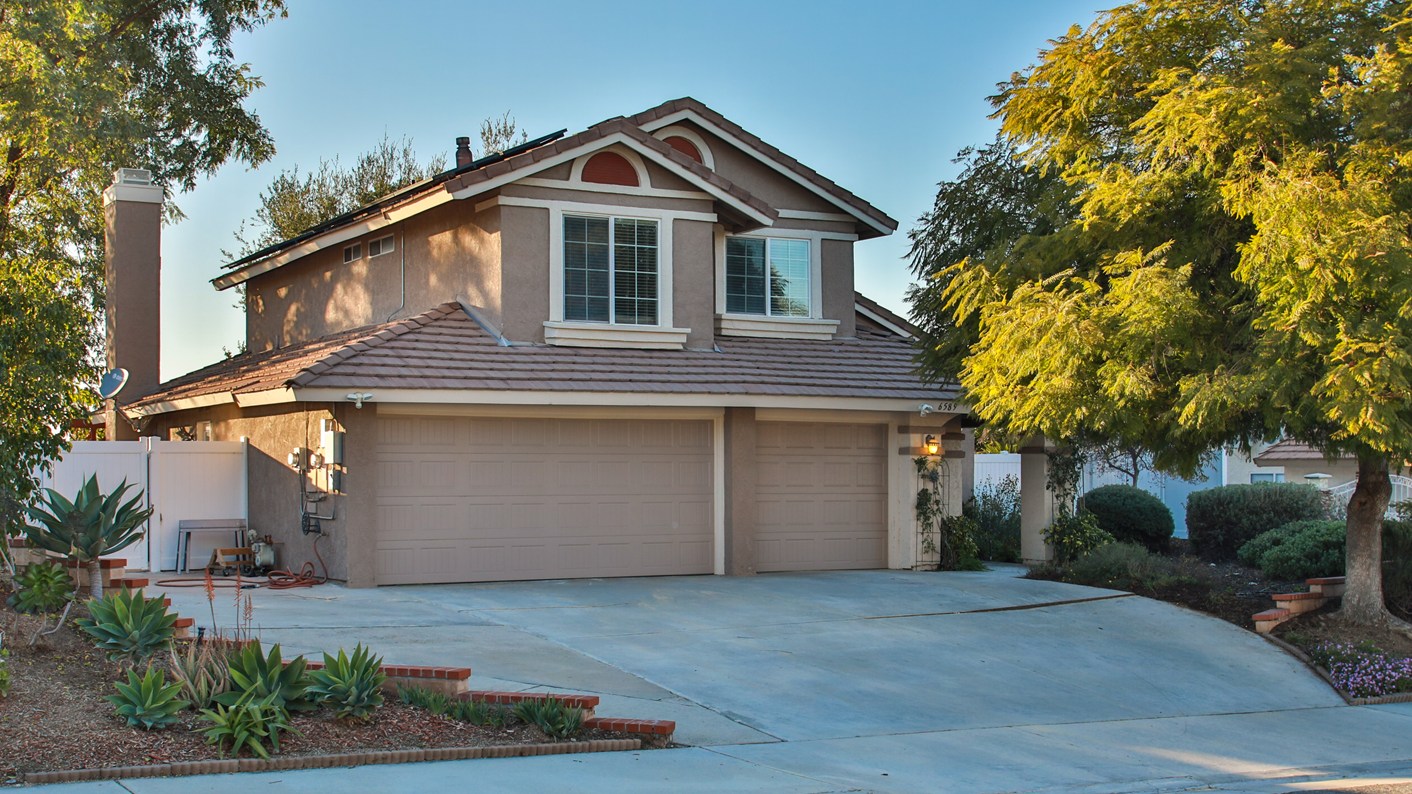6589 Hawkley Drive, Riverside, CA 92506