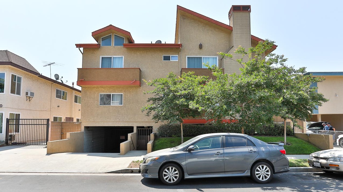 11918 Avon Way 202, Los Angeles, CA 90066