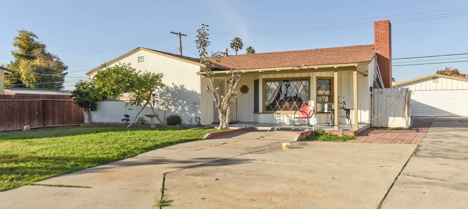 1215 W L Street, Los Angeles, CA 90744