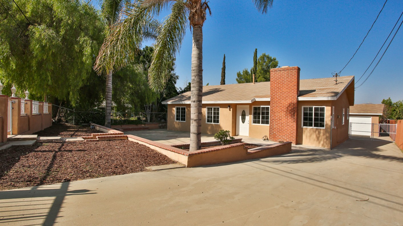 13451 Indiana Avenue, Corona, CA 92879
