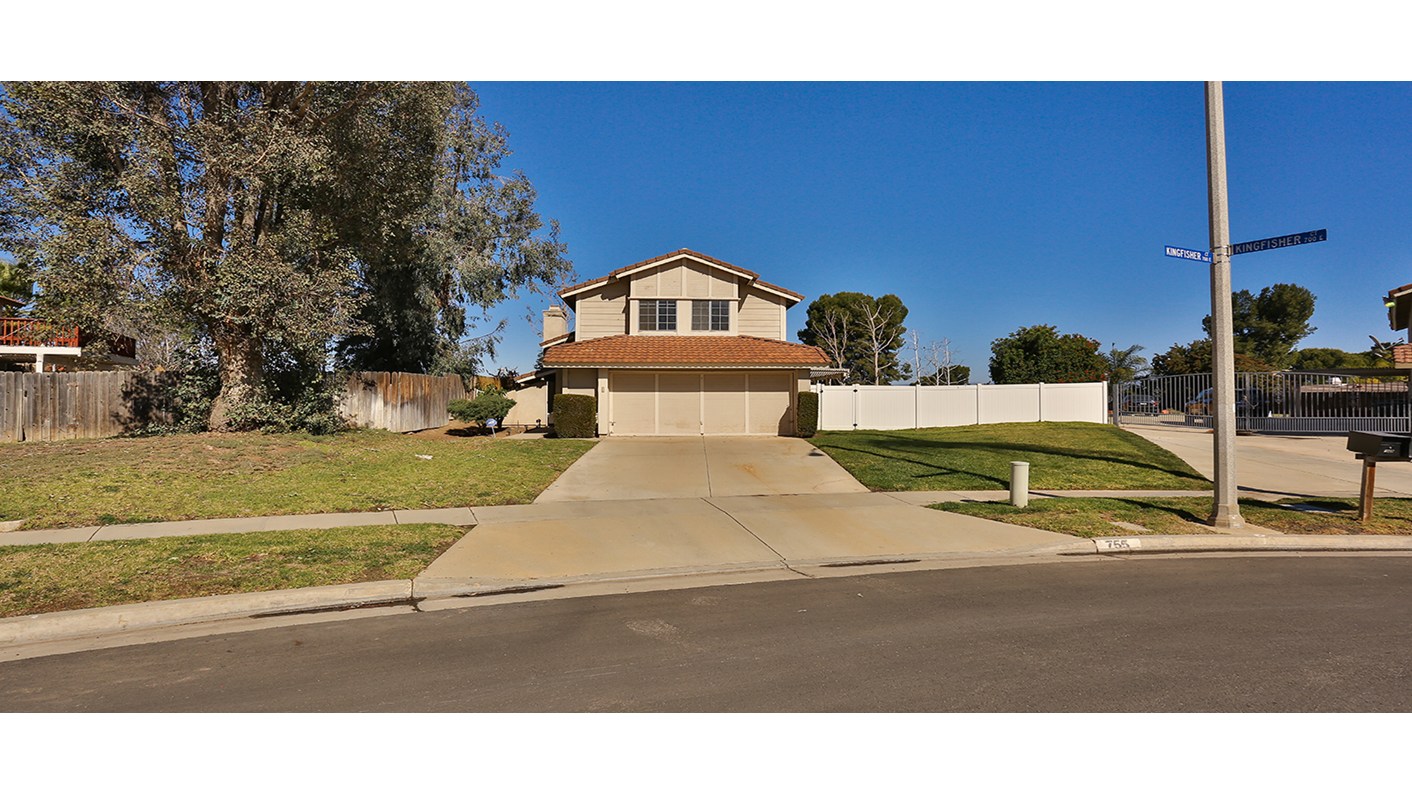 755 Kingfisher Court, Corona, CA 92879