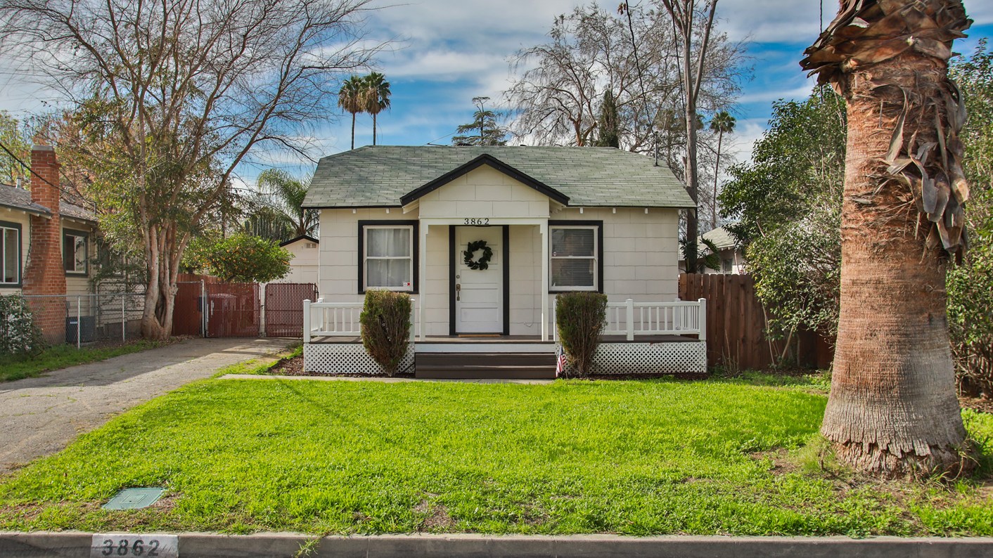 3862 Everest Avenue, Riverside, CA 92503