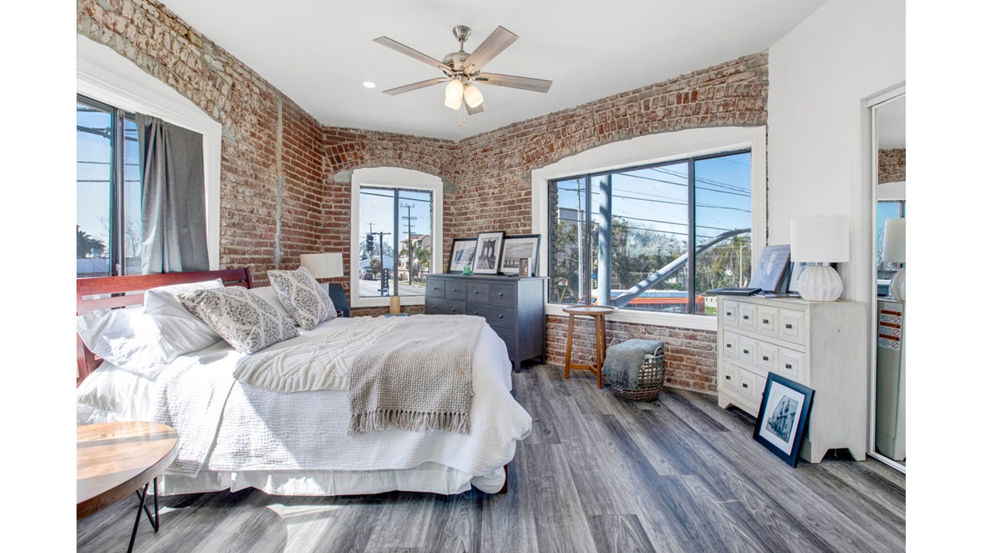 2195 Whittier Boulevard, Los Angeles, CA 90023