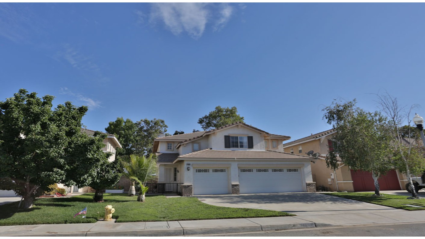 14669 Saddlepeak Drive, Fontana, CA 92336