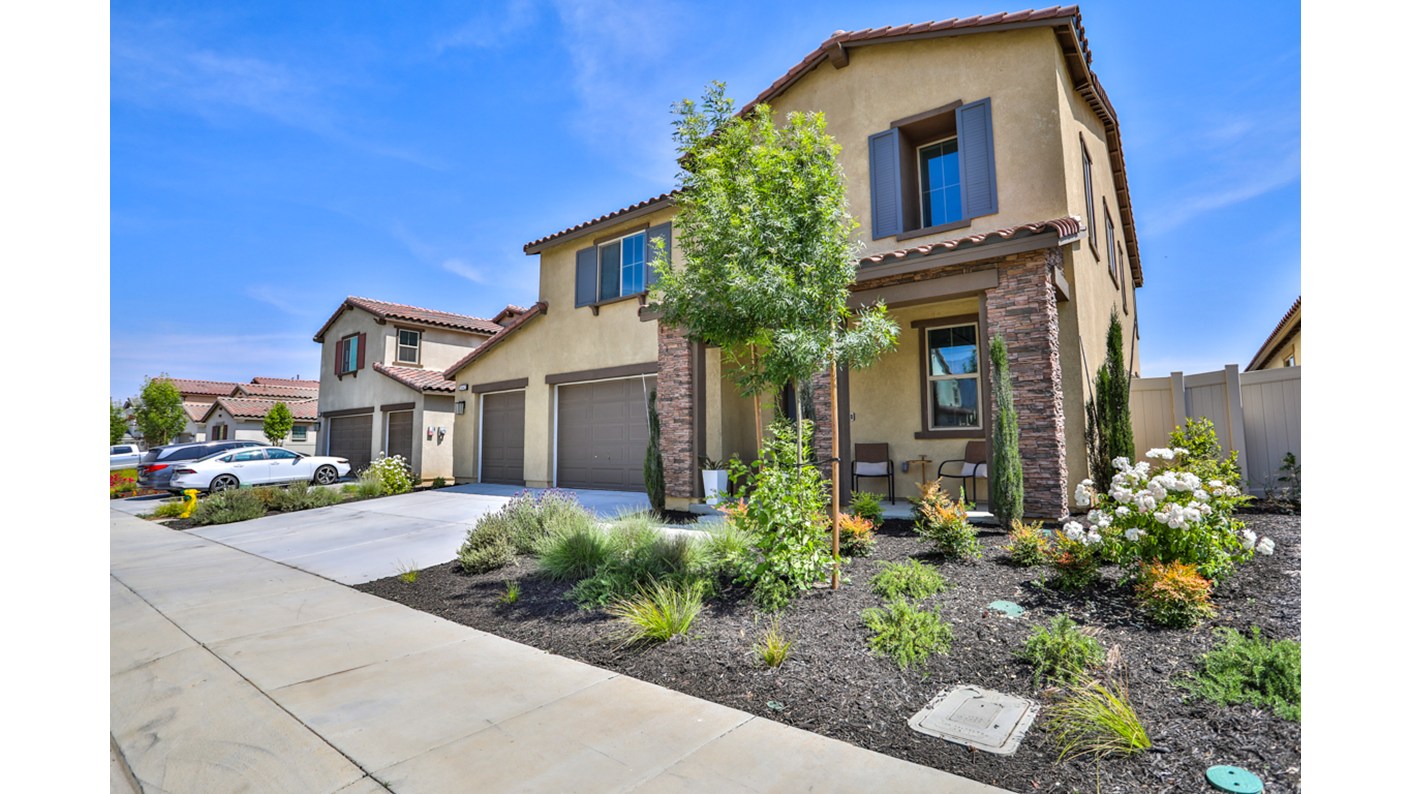 5842 Dragonfly Street, Banning, CA 92220