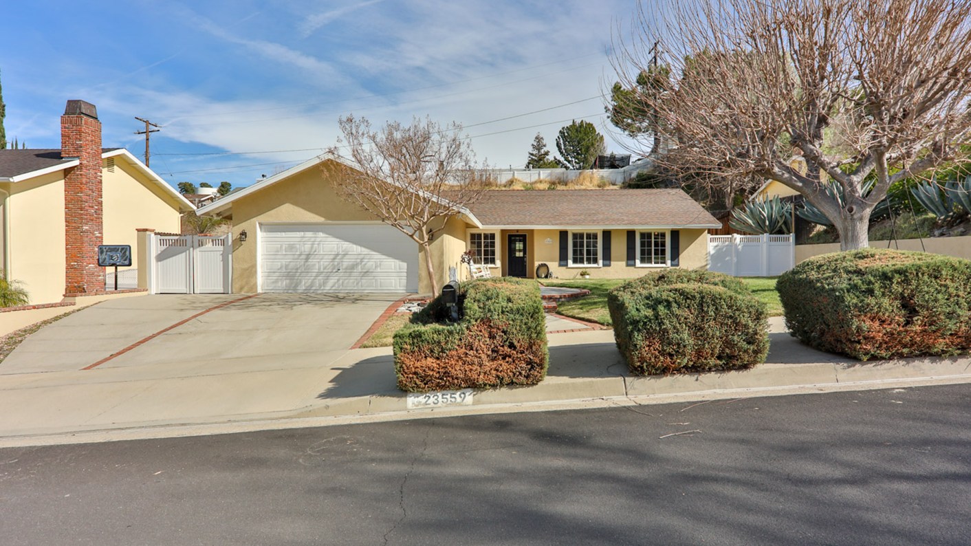 23559 Adamsboro Drive, Santa Clarita, CA 91321