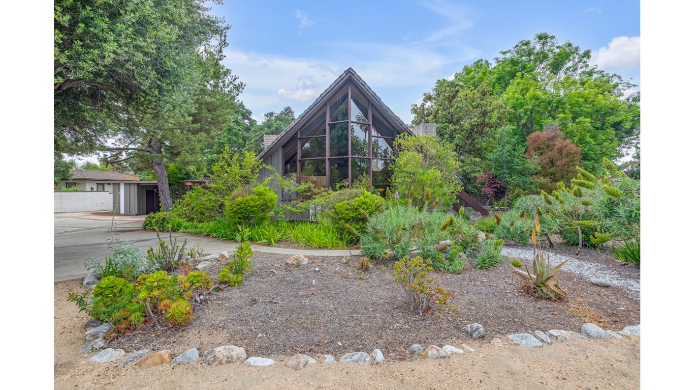 700 Alamosa Drive, Claremont, CA 91711