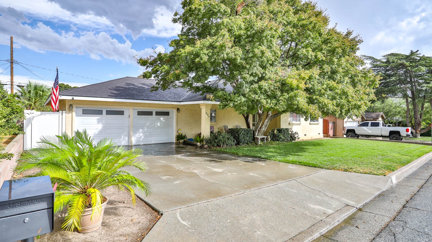 908 North 6th Street, Banning, CA 92220