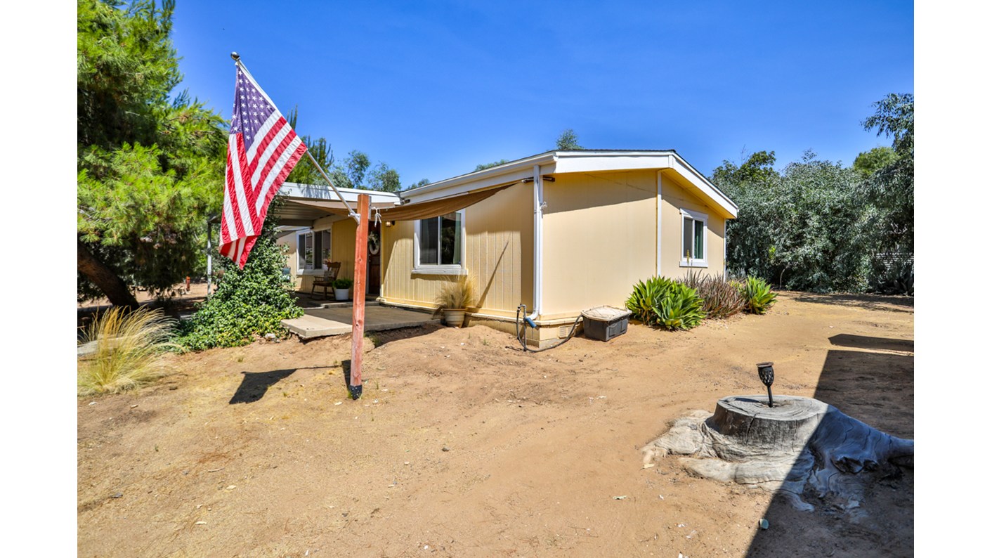 18254 Gaffey Drive, Lake Elsinore, CA 92532