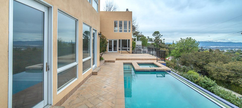 14445 Mulholland Drive, Los Angeles, CA 90077