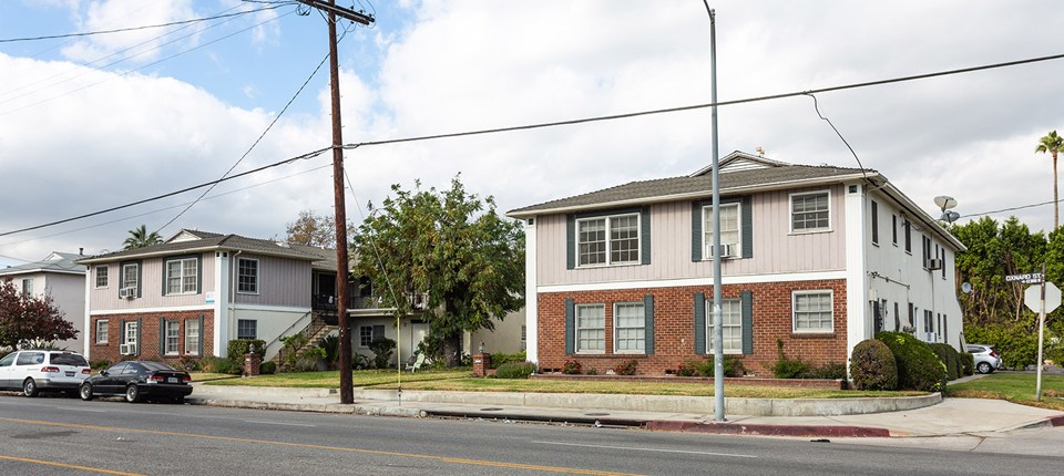 12309 Oxnard Street #2, Los Angeles, CA 91606