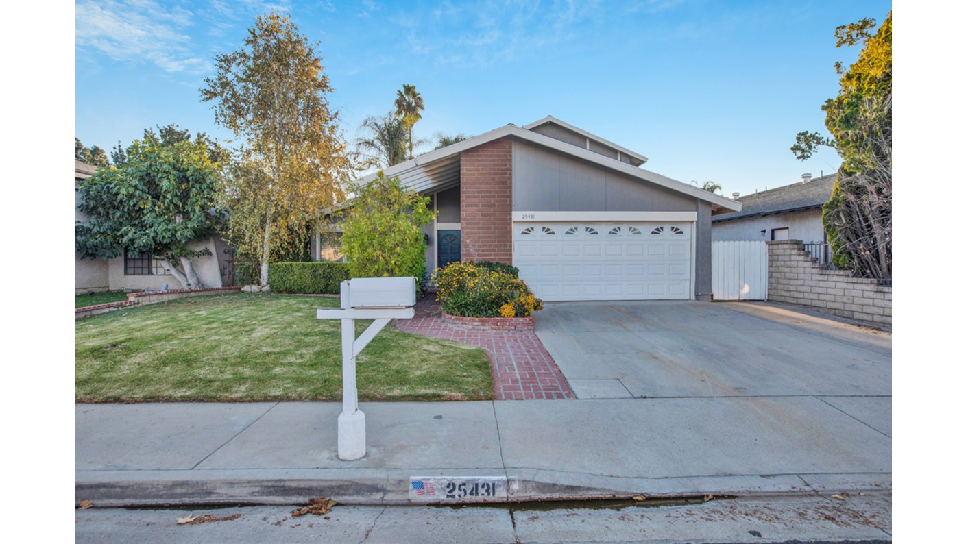 25431 Vía Pacifica, Valencia, CA 91355