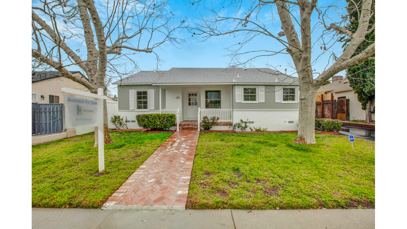 17057 Cantara Street, Van Nuys, CA 91406