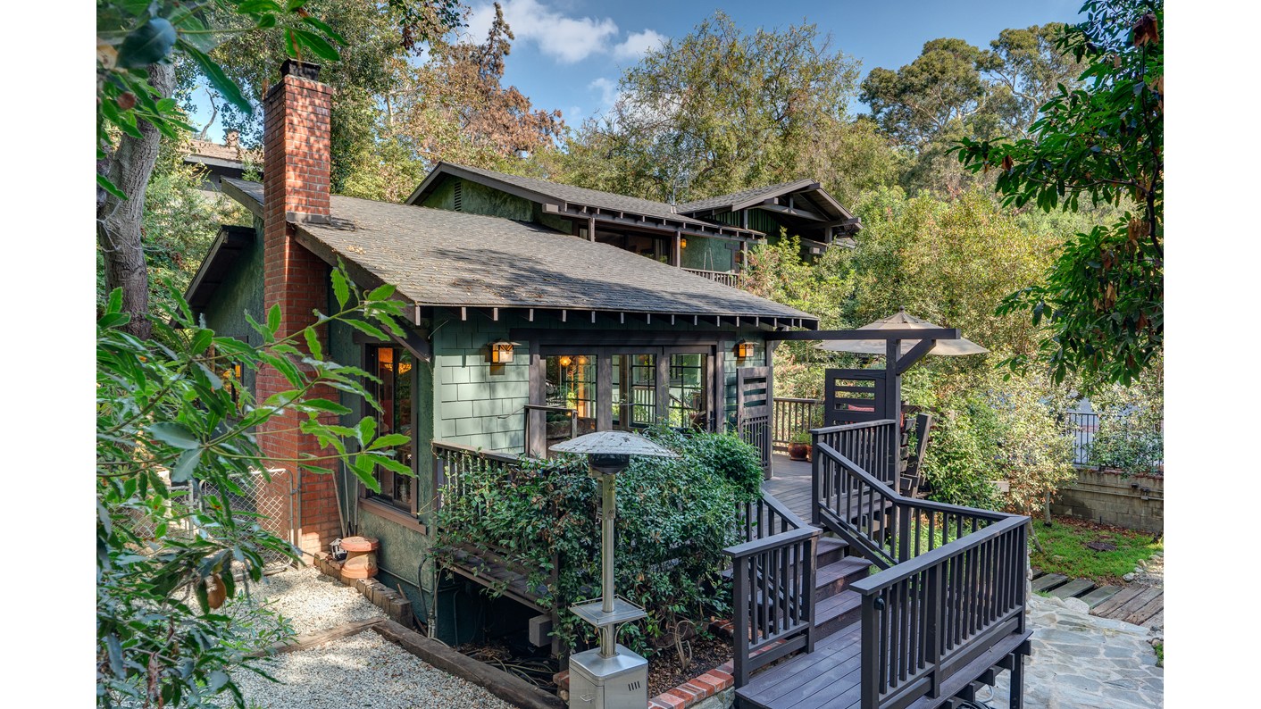 1395 South Los Robles Avenue, Pasadena, CA 91106