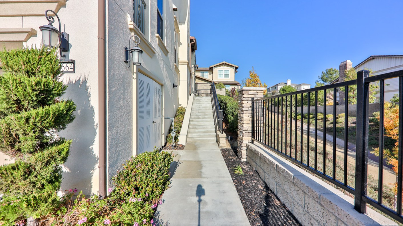 18664 Putting Green Drive, Yorba Linda, CA 92886