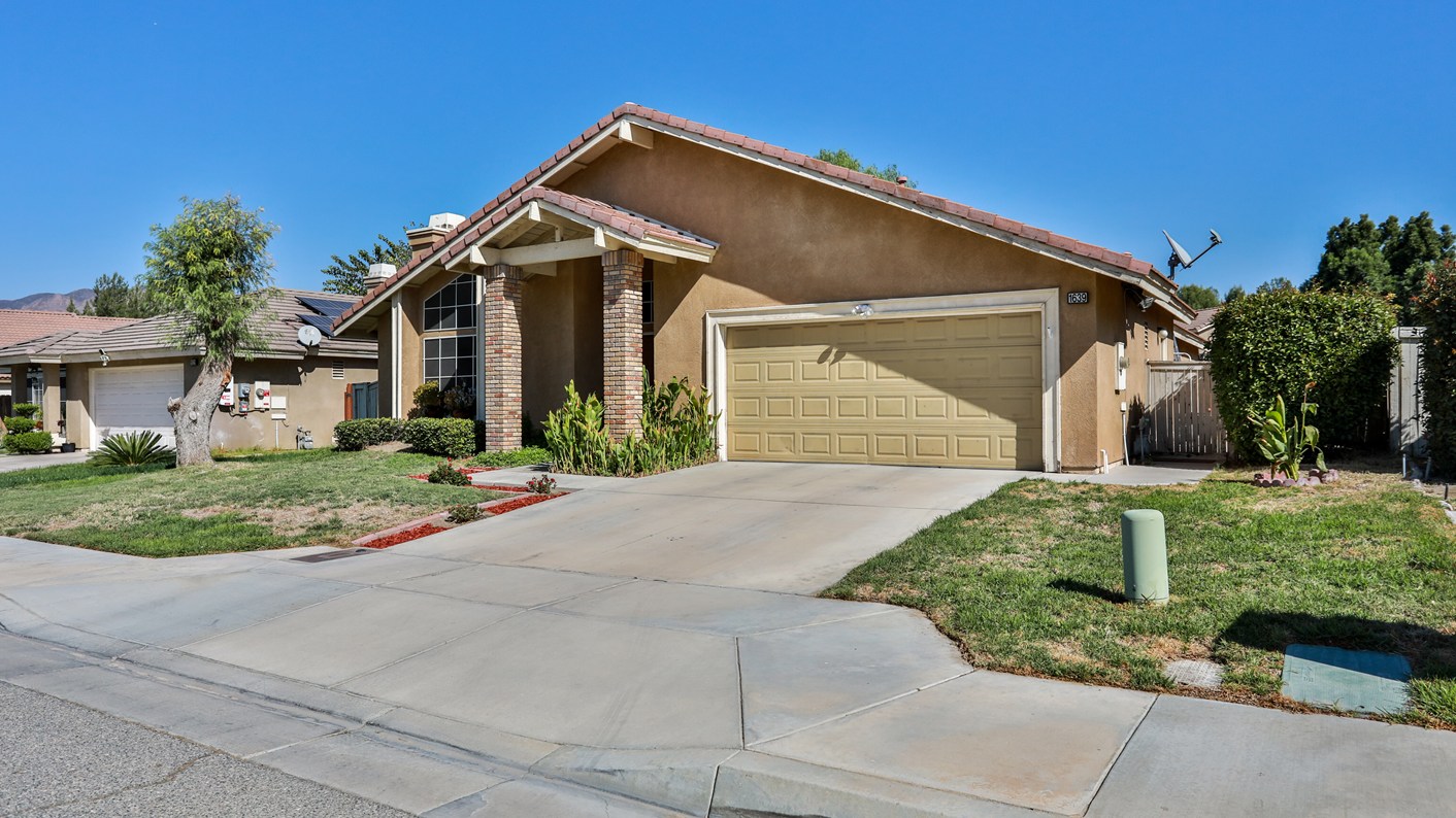1639 Apapas Lane, San Jacinto, CA 92583