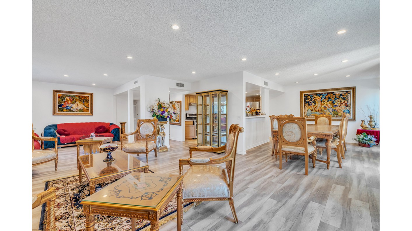 4542 Willis Avenue 202, Sherman Oaks, CA 91403