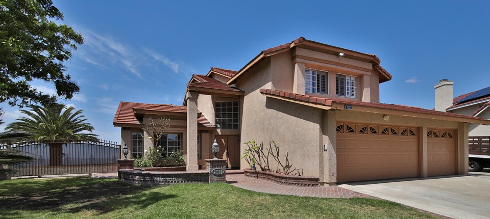 17032 Whispering Brook, Riverside, CA 92503