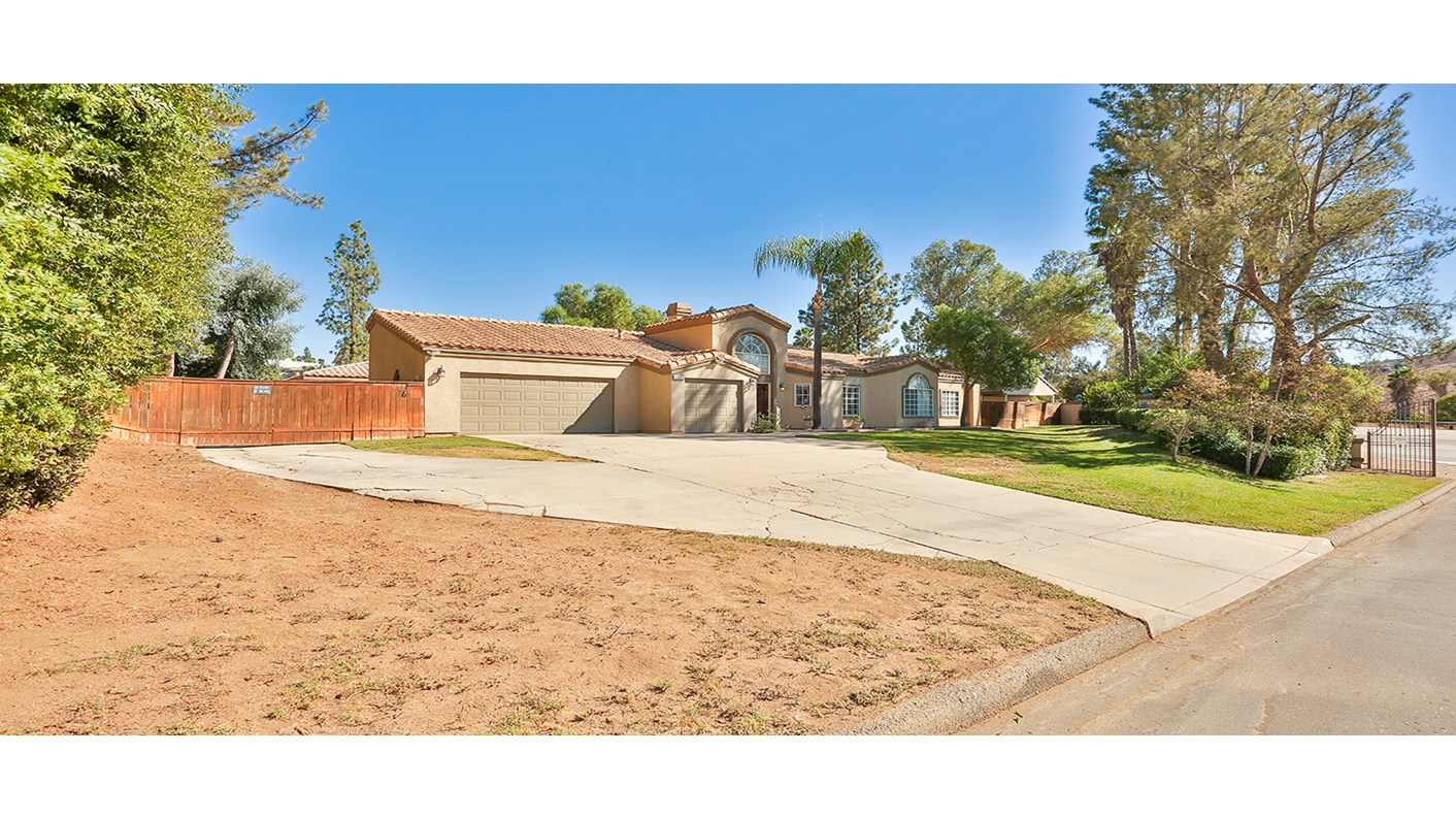 16483 Regency Ranch Road, Riverside, CA 92504
