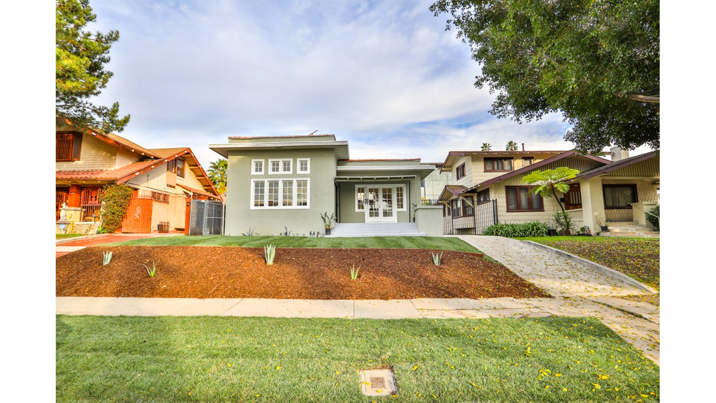 122 North Saint Andrews Place, Los Angeles, CA 90004