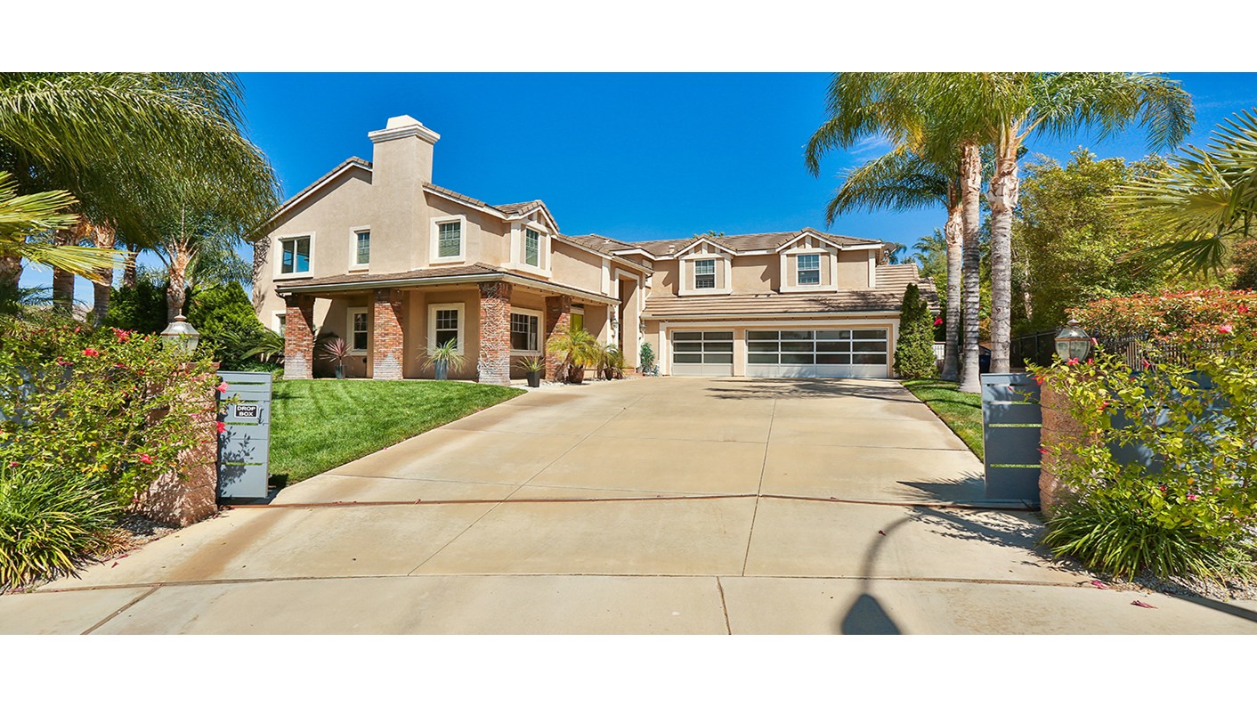 1215 Nicola Drive, Riverside, CA 92506