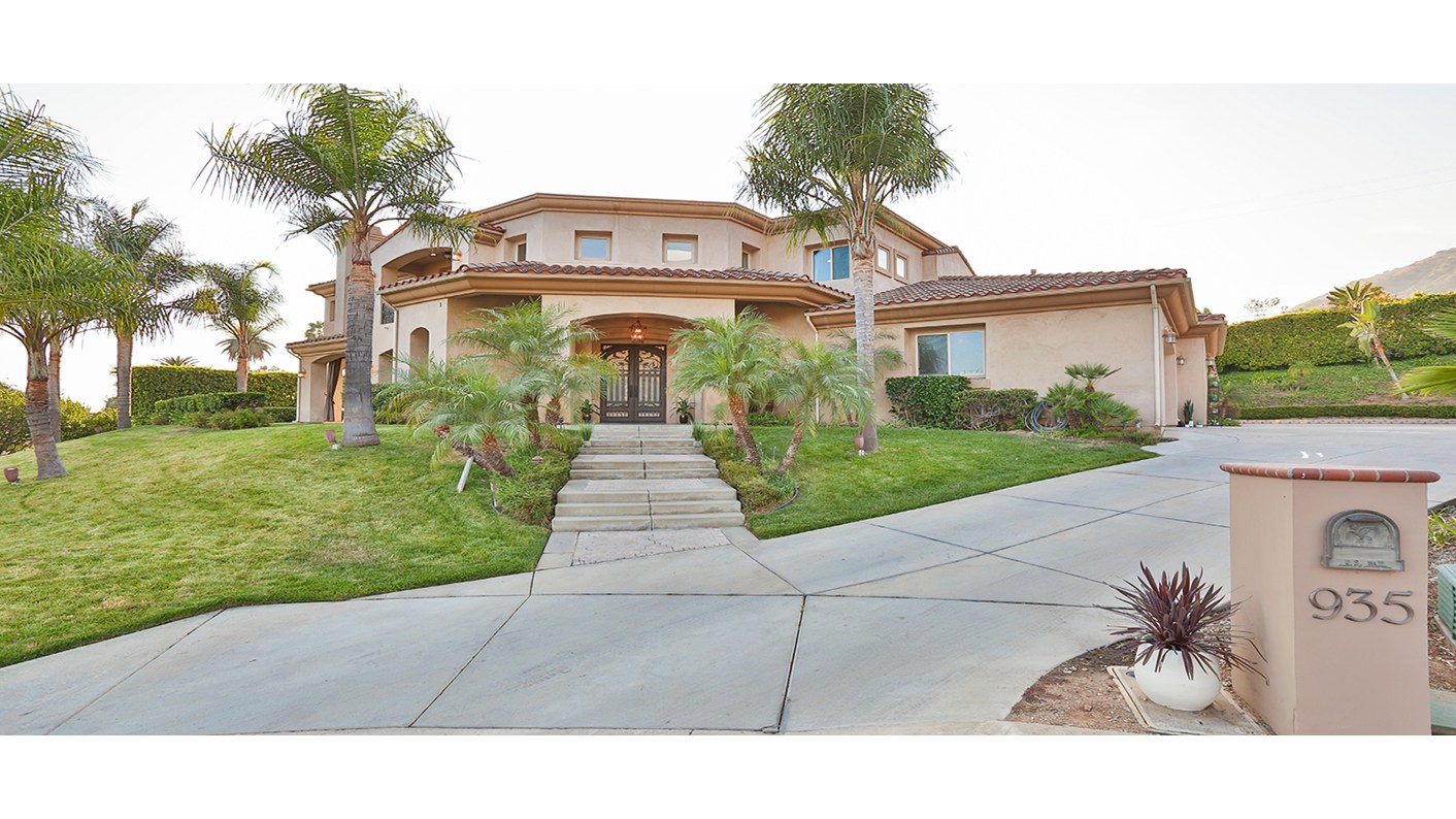 935 North Silent Ranch Drive, Glendora, CA 91741