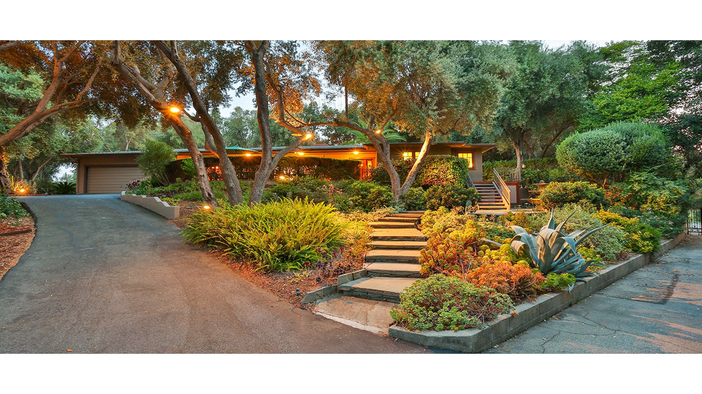 4549 Live Oak Drive, Claremont, CA 91711