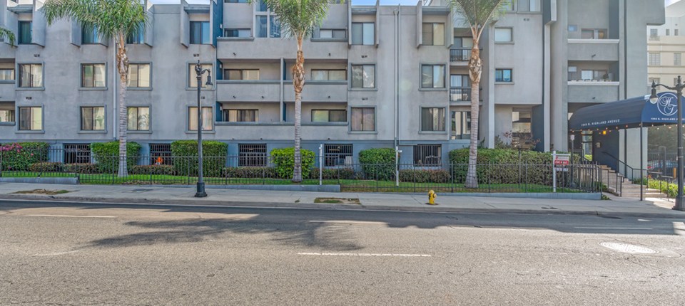 1940 Highland Avenue 75, Hollywood Hills, CA 90068