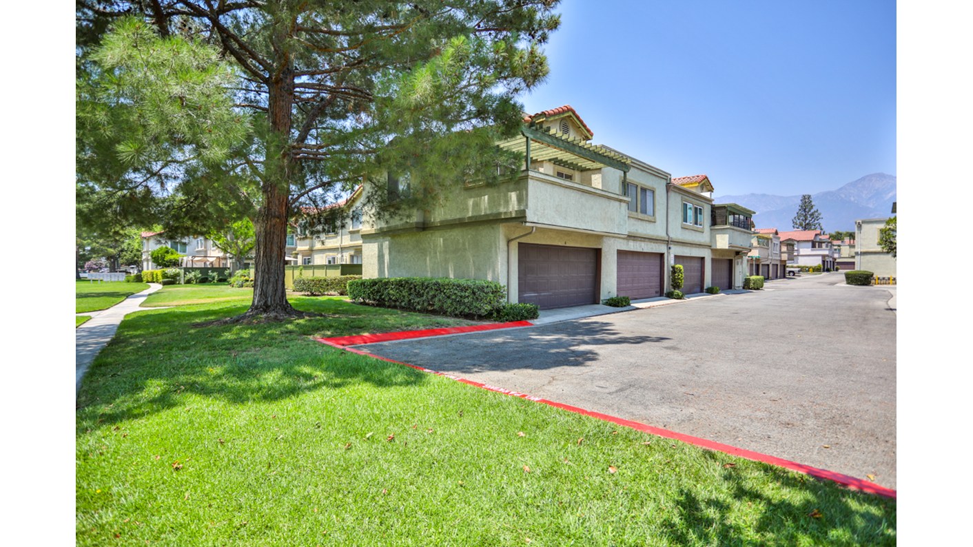 8426 Western Trail Place E, Rancho Cucamonga, CA 91730