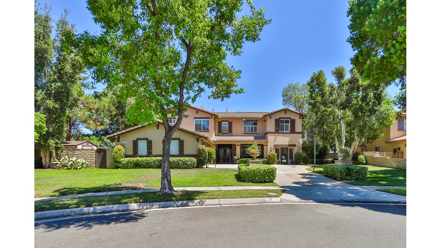3505 Sunmeadow Circle, Corona, CA 92881
