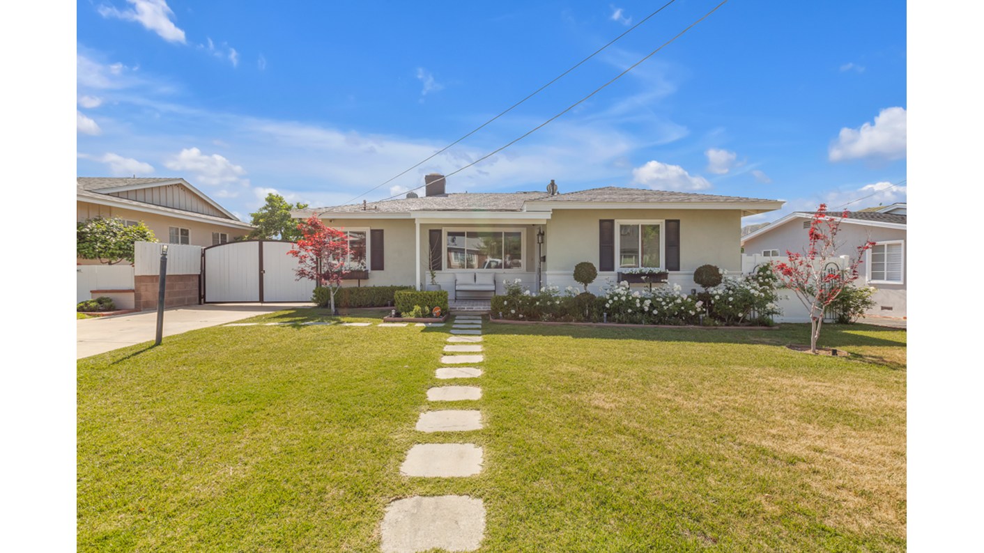 11003 Quill Avenue, Sunland, CA 91040