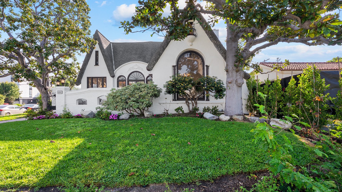 802 Cochran Avenue, Los Angeles, CA 90036