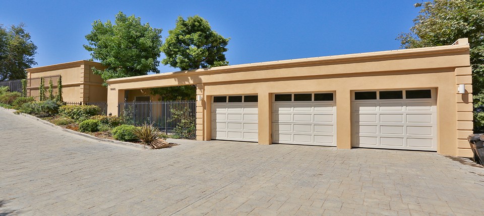 14445 Mulholland Drive, Bel Air, CA 90077