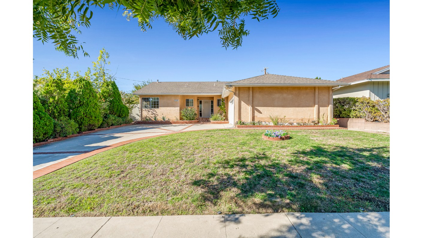 11435 Gothic Avenue, Los Angeles, CA 91344