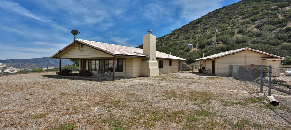 3986 Highway 138, Phelan, CA 92371