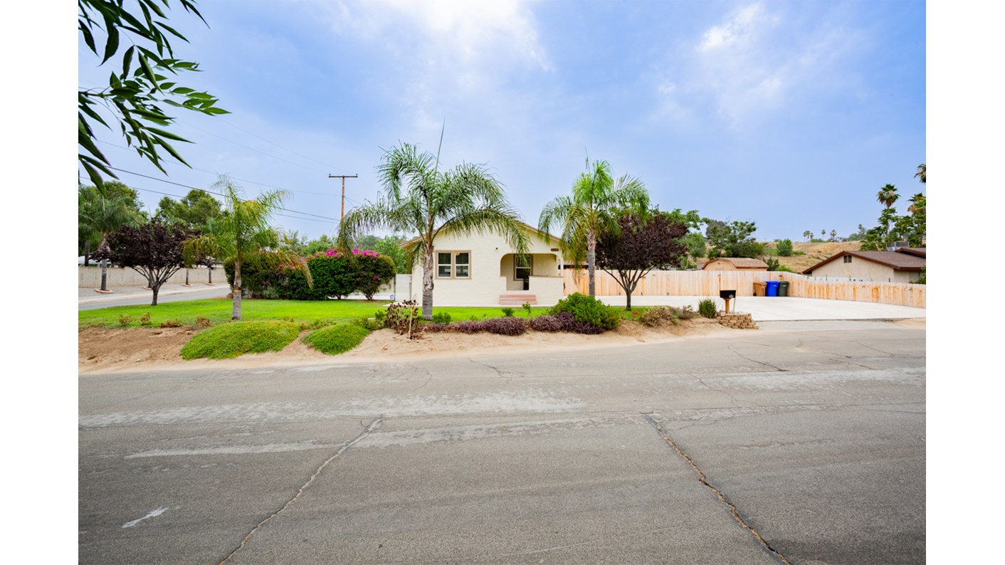 12311 10Th Street, Yucaipa, CA 92399