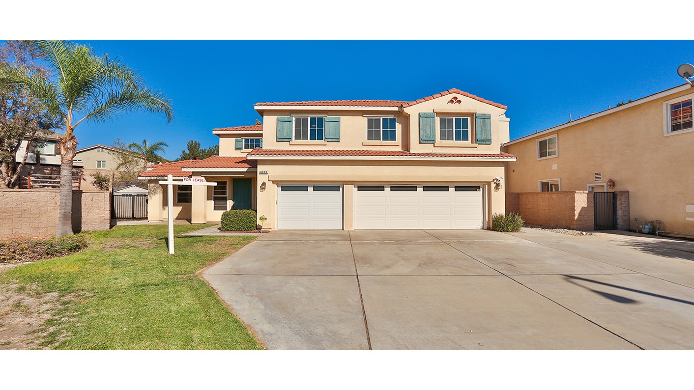 6019 Andrews Court, Fontana, CA 92336