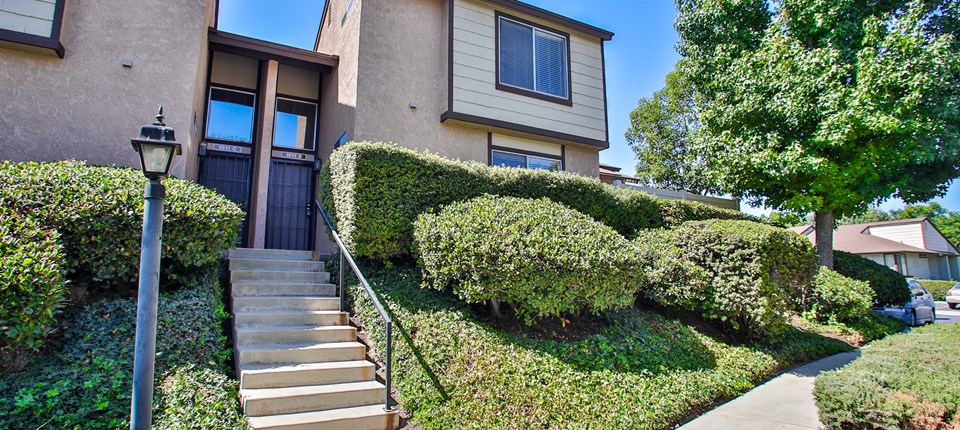 1611 Windmill Lane Unit B, Corona, CA 92879