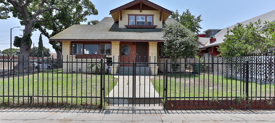 1100 West 47Th Street, Los Angeles, CA 90037