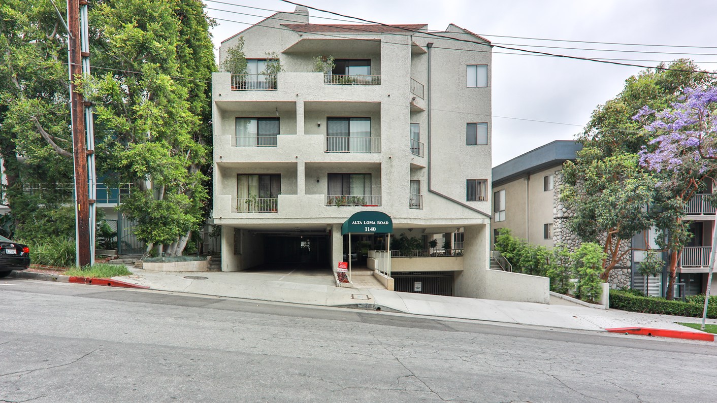 1140 Alta Loma Road 302, West Hollywood, CA 90069