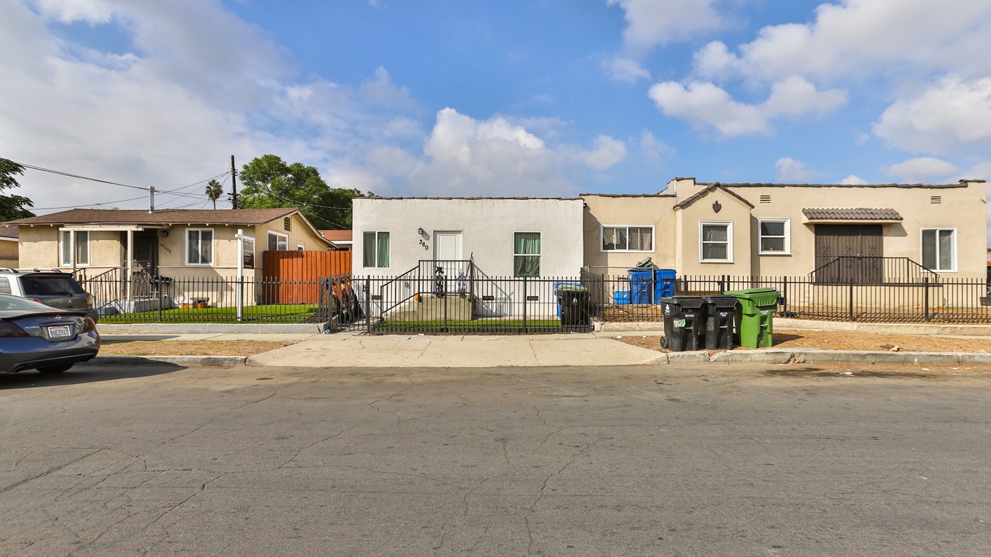 10209 Towne Avenue, Los Angeles, CA 90003