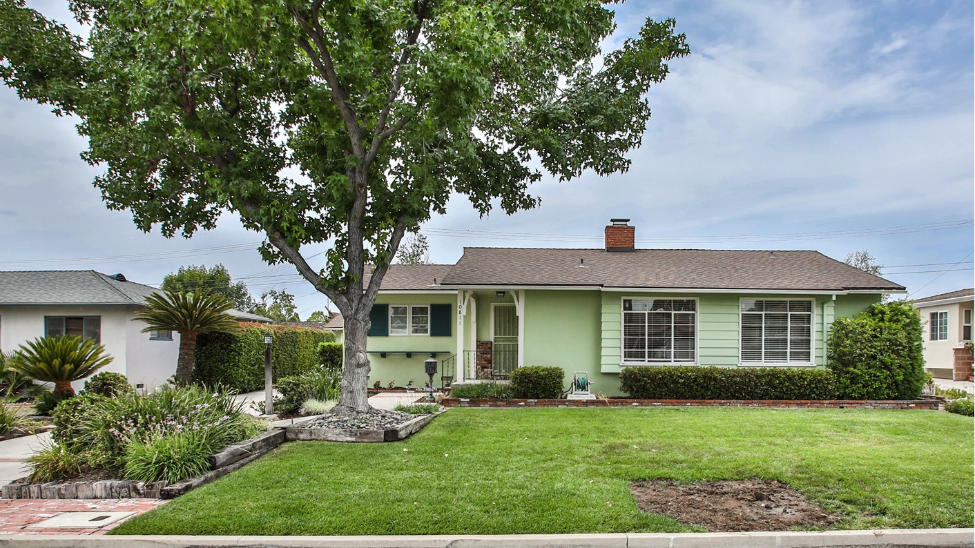 10811 Lindesmith Avenue, Whittier, CA 90603