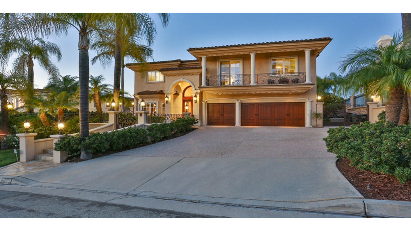 1062 Holiday Dr, West Covina, CA 91791