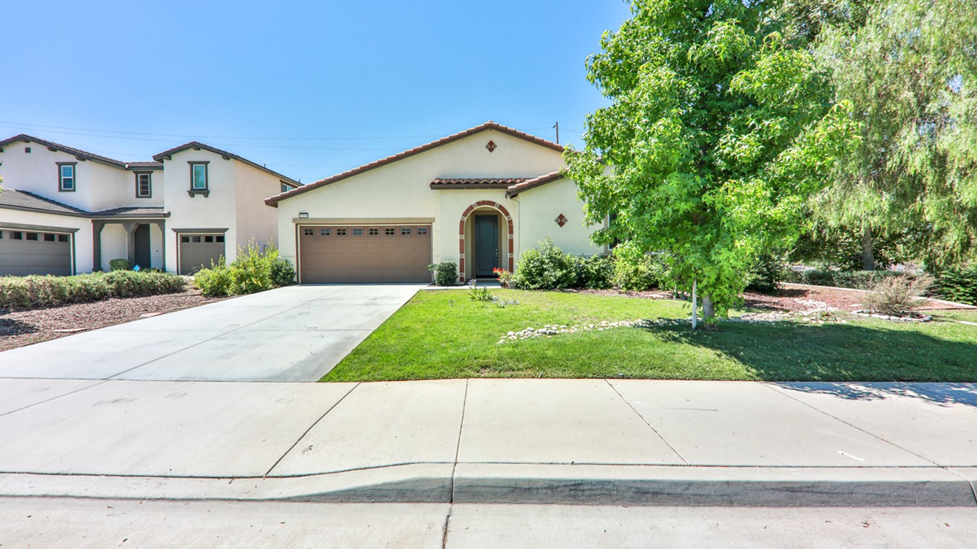 53185 Trailing Rose Drive, Lake Elsinore, CA 92532