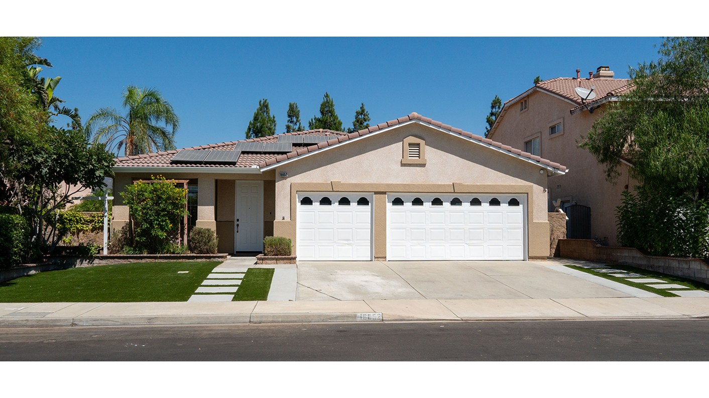 16652 Almaden Drive, Fontana, CA 92336