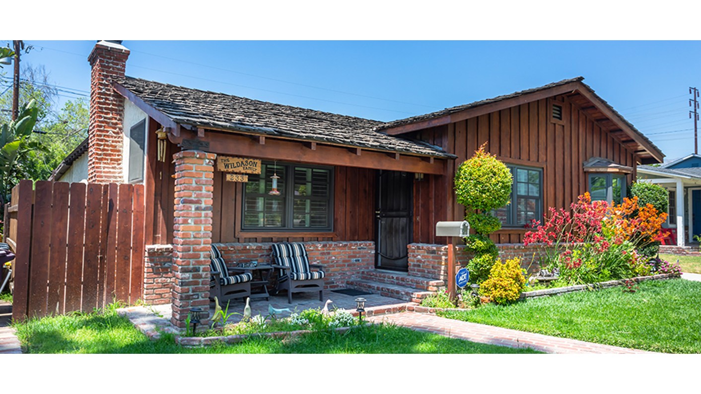 233 Jesse Avenue, Glendale, CA 91201