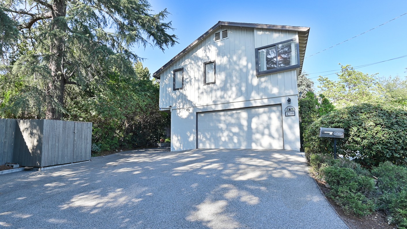 4740 Rosemont Avenue, La Crescenta-Montrose, CA 91214