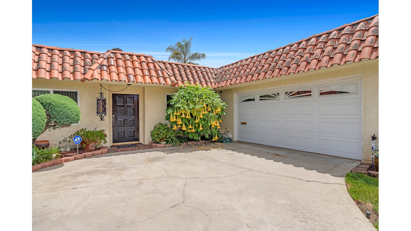 10440 Manzanar Avenue, Downey, CA 90241