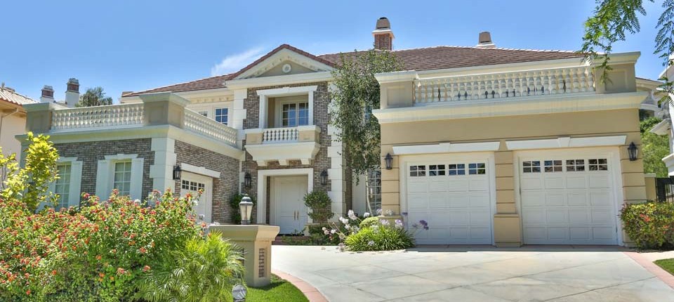 3840 Winford Dr, Tarzana, CA 91356